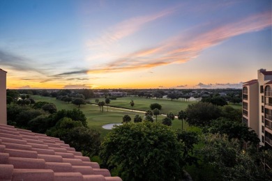 Penthouse perfection in the heart of Boca Raton. This on Boca Pointe Country Club in Florida - for sale on GolfHomes.com, golf home, golf lot