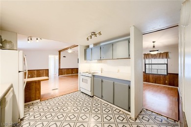 Great opportunity in a desirable age-restricted community! This on Royal Links Golf Club in Nevada - for sale on GolfHomes.com, golf home, golf lot