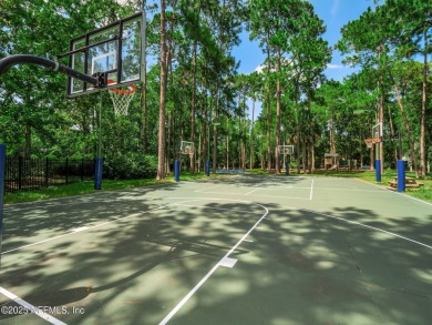 BACK ON THE MARKET. BUYERS LOSS IS YOUR GAIN. Beautifully on Jacksonville Golf and Country Club in Florida - for sale on GolfHomes.com, golf home, golf lot