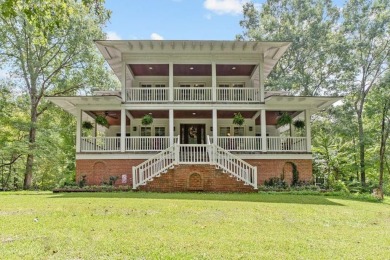 BEAUTIFUL CHARLESTON STYLE HOME RIGHT ON THE CAPE FEAR RIVER! on Chicora Golf Course in North Carolina - for sale on GolfHomes.com, golf home, golf lot