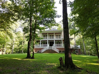 BEAUTIFUL CHARLESTON STYLE HOME RIGHT ON THE CAPE FEAR RIVER! on Chicora Golf Course in North Carolina - for sale on GolfHomes.com, golf home, golf lot