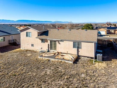 Move In ready classy home! Gracious floor plan and separates the on Desert Hawk At Pueblo West in Colorado - for sale on GolfHomes.com, golf home, golf lot