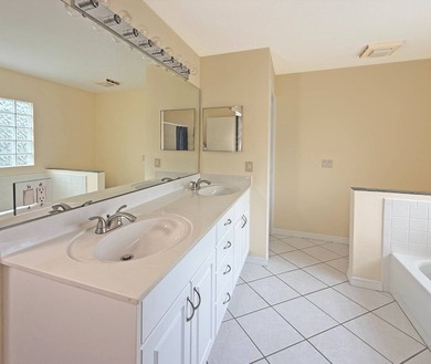 This beautifully maintained resort home features 1 bedroom, 1.5 on The Great Outdoors Golf and Country Club in Florida - for sale on GolfHomes.com, golf home, golf lot