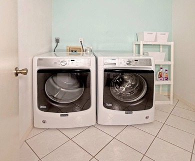 This beautifully maintained resort home features 1 bedroom, 1.5 on The Great Outdoors Golf and Country Club in Florida - for sale on GolfHomes.com, golf home, golf lot