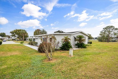 Stunning, completely remodeled 2-bedroom, 2-bathroom home with on Zellwood Station Country Club in Florida - for sale on GolfHomes.com, golf home, golf lot