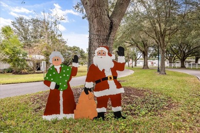 Stunning, completely remodeled 2-bedroom, 2-bathroom home with on Zellwood Station Country Club in Florida - for sale on GolfHomes.com, golf home, golf lot