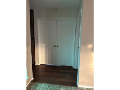 This spacious 2003 square foot home is brimming with potential on Silver Lakes Golf Course in California - for sale on GolfHomes.com, golf home, golf lot