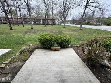 Recently updated 2-bedroom, 1.5-bath condo in Wilshire Heights on Stonehenge Golf Course in Tennessee - for sale on GolfHomes.com, golf home, golf lot