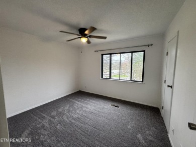 Recently updated 2-bedroom, 1.5-bath condo in Wilshire Heights on Stonehenge Golf Course in Tennessee - for sale on GolfHomes.com, golf home, golf lot