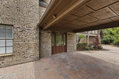 RARE AND DESIRABLE HANGAR HOME OFFERING IN THE EXCLUSIVE SPRUCE on Spruce Creek Golf Club in Florida - for sale on GolfHomes.com, golf home, golf lot