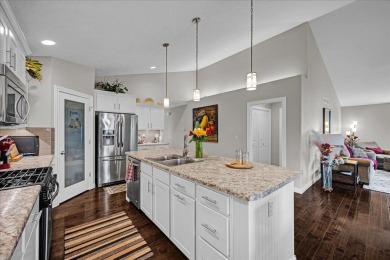 Outstanding 3 bedroom / 3 bath home in Wittenberg Woods on Prairie Vista Golf Course in Illinois - for sale on GolfHomes.com, golf home, golf lot