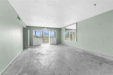 Location, location, location! Welcome to this spacious 3-bedroom on Palm Aire Country Club of Sarasota in Florida - for sale on GolfHomes.com, golf home, golf lot