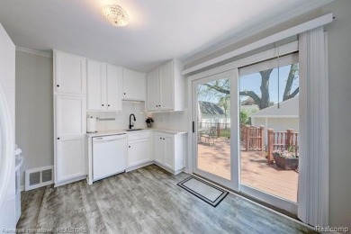 **Charming Royal Oak Bungalow - 3 Bed, 2 .5 Bath**
Welcome to on Red Run Golf Club in Michigan - for sale on GolfHomes.com, golf home, golf lot