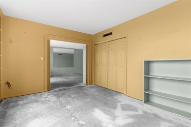 Location, location, location! Welcome to this spacious 3-bedroom on Palm Aire Country Club of Sarasota in Florida - for sale on GolfHomes.com, golf home, golf lot
