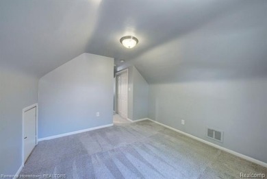 **Charming Royal Oak Bungalow - 3 Bed, 2 .5 Bath**
Welcome to on Red Run Golf Club in Michigan - for sale on GolfHomes.com, golf home, golf lot