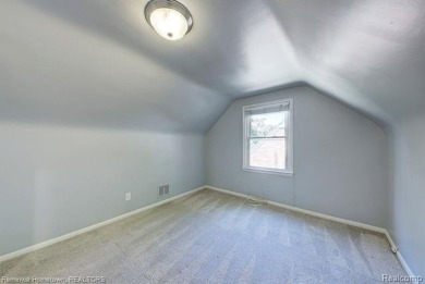 **Charming Royal Oak Bungalow - 3 Bed, 2 .5 Bath**
Welcome to on Red Run Golf Club in Michigan - for sale on GolfHomes.com, golf home, golf lot