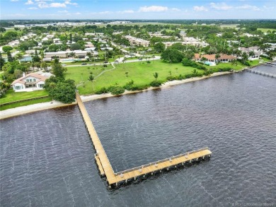 Impeccable *completely remodeled* corner unit offers all the on Martin County Golf Course in Florida - for sale on GolfHomes.com, golf home, golf lot