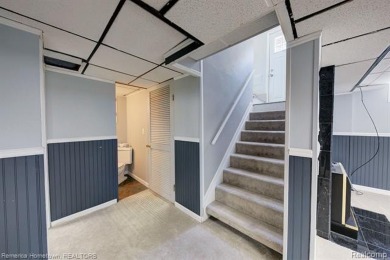 **Charming Royal Oak Bungalow - 3 Bed, 2 .5 Bath**
Welcome to on Red Run Golf Club in Michigan - for sale on GolfHomes.com, golf home, golf lot