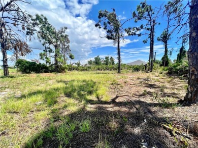 Beautiful lot offers a unique opportunity to build the home of on Pinemoor West Golf Club in Florida - for sale on GolfHomes.com, golf home, golf lot
