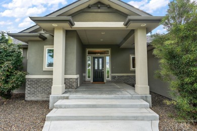 Spacious and thoughtfully designed, this 4-bedroom, 3.5-bath on Hunters Point Golf Club in Idaho - for sale on GolfHomes.com, golf home, golf lot