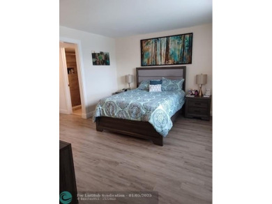 Charming 2 Bedroom /2 Bath Lake View Condominium. Modern kitchen on Sunrise Lakes Phase III in Florida - for sale on GolfHomes.com, golf home, golf lot