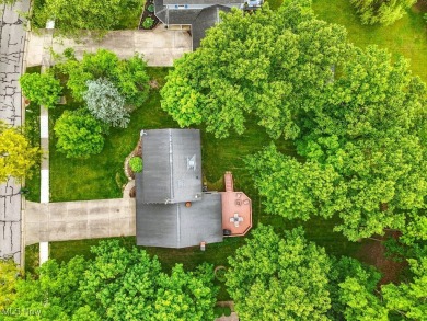 Welcome to this charming and thoughtfully updated 3-bedroom on Fox Den Golf Course in Ohio - for sale on GolfHomes.com, golf home, golf lot