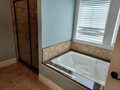 2,470 Square Foot Home in Desirable Eagle Trace Subdivision just on Eagle Trace Golf Course in Kentucky - for sale on GolfHomes.com, golf home, golf lot