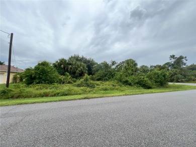 Beautiful corner lot in a lovely neighborhood.  Centrally on Bobcat Trail Golf Club in Florida - for sale on GolfHomes.com, golf home, golf lot