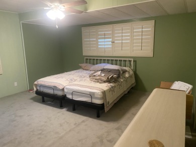 This great manufactured home is located in Palm Desert Greens on Palm Desert Greens Country Club in California - for sale on GolfHomes.com, golf home, golf lot