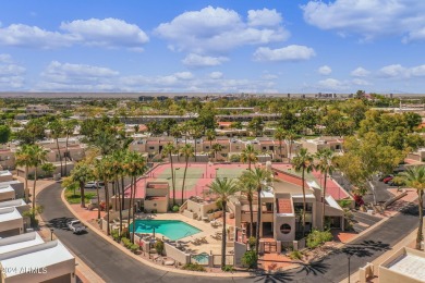 This charming, newly renovated 2 bed, 2 bath townhome is on Arizona Biltmore Golf and Country Club in Arizona - for sale on GolfHomes.com, golf home, golf lot