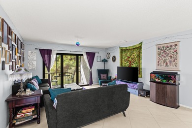 Beautifully maintained 2-bedroom, 2-bath corner unit featuring on Boca Lago Golf and Country Club in Florida - for sale on GolfHomes.com, golf home, golf lot