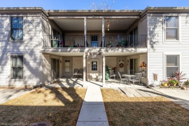 It can be rented!!!! Welcome to your beautifully remodeled on Hilldale Golf Club in Illinois - for sale on GolfHomes.com, golf home, golf lot