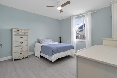 Beautifully cared for and move-in-ready!  This 4-brdroom, 3-bath on Bear Lakes Country Club in Florida - for sale on GolfHomes.com, golf home, golf lot