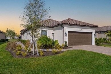NEW IMPROVED PRICE!!!  LIVE the GOLF dream NOW in this on Esplanade Golf and Country at Lakewood Ranch in Florida - for sale on GolfHomes.com, golf home, golf lot