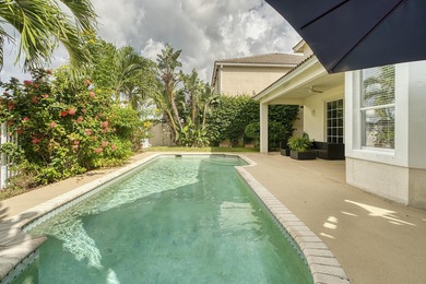 Beautifully cared for and move-in-ready!  This 4-brdroom, 3-bath on Bear Lakes Country Club in Florida - for sale on GolfHomes.com, golf home, golf lot