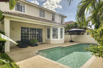 Beautifully cared for and move-in-ready!  This 4-brdroom, 3-bath on Bear Lakes Country Club in Florida - for sale on GolfHomes.com, golf home, golf lot
