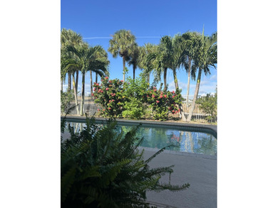 Beautifully cared for and move-in-ready!  This 4-brdroom, 3-bath on Bear Lakes Country Club in Florida - for sale on GolfHomes.com, golf home, golf lot