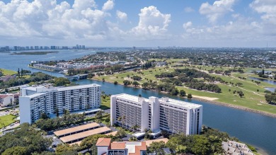 WATERFRONT LUXURY LIVING AT GOVERNOR'S POINTESpectacular on North Palm Beach Country Club in Florida - for sale on GolfHomes.com, golf home, golf lot
