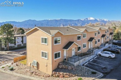 Introducing a luxurious new home nestled in the heart of on Patty Jewett Golf Course in Colorado - for sale on GolfHomes.com, golf home, golf lot