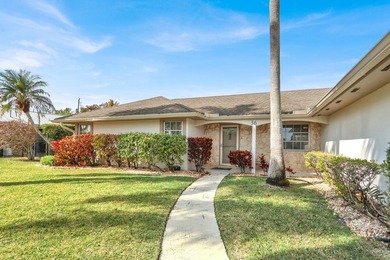 Welcome to this beautifully maintained single-family home in the on Turtle Creek Club in Florida - for sale on GolfHomes.com, golf home, golf lot