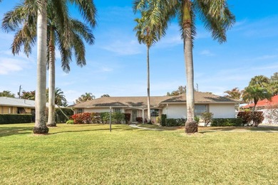Welcome to this beautifully maintained single-family home in the on Turtle Creek Club in Florida - for sale on GolfHomes.com, golf home, golf lot