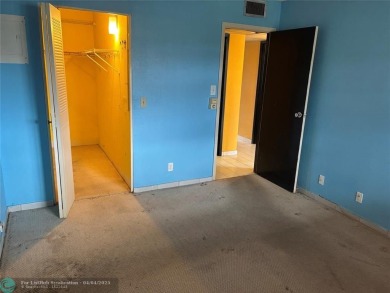 Spacious 2/2 in active 55+ community! Property is perfectly on Kings Point Golf -Flanders Way in Florida - for sale on GolfHomes.com, golf home, golf lot