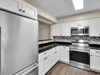 Waterfront Townhome on Lake Ray Hubbard! Located in the highly on Lakeside Village Golf Course in Texas - for sale on GolfHomes.com, golf home, golf lot
