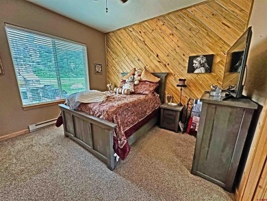 Suzy Woodward, Team Murphy Realty, C: , suzy,  : Beautiful Home on Rio Grande Golf Club in Colorado - for sale on GolfHomes.com, golf home, golf lot