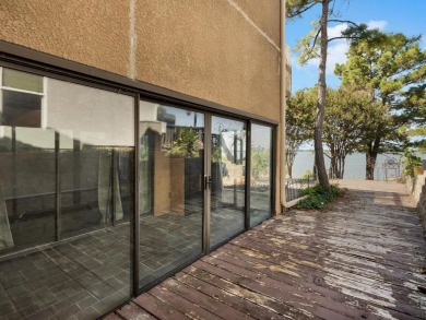 Waterfront Townhome on Lake Ray Hubbard! Located in the highly on Lakeside Village Golf Course in Texas - for sale on GolfHomes.com, golf home, golf lot
