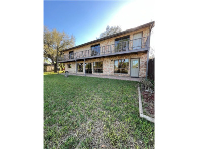 Spacious 2 story home has a great view of the local Municipal on Alice Municipal Golf Course in Texas - for sale on GolfHomes.com, golf home, golf lot