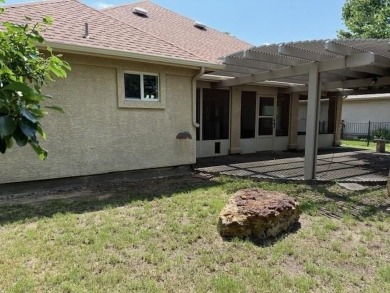 Lots of potential here with Great open floorplan, screened in on Wildhorse Golf Club of Robson Ranch in Texas - for sale on GolfHomes.com, golf home, golf lot