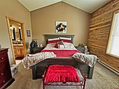 Suzy Woodward, Team Murphy Realty, C: , suzy,  : Beautiful Home on Rio Grande Golf Club in Colorado - for sale on GolfHomes.com, golf home, golf lot