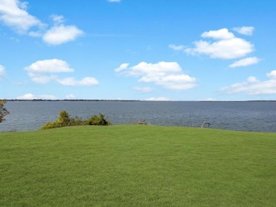 Waterfront Townhome on Lake Ray Hubbard! Located in the highly on Lakeside Village Golf Course in Texas - for sale on GolfHomes.com, golf home, golf lot