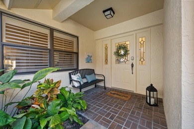 Don't miss out on this lovely 2 bedroom, 2 bath condo in the on Jonathans Landing Golf Club in Florida - for sale on GolfHomes.com, golf home, golf lot